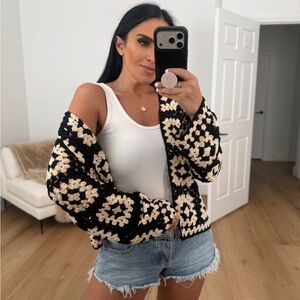 Vici cardigan nwot medium